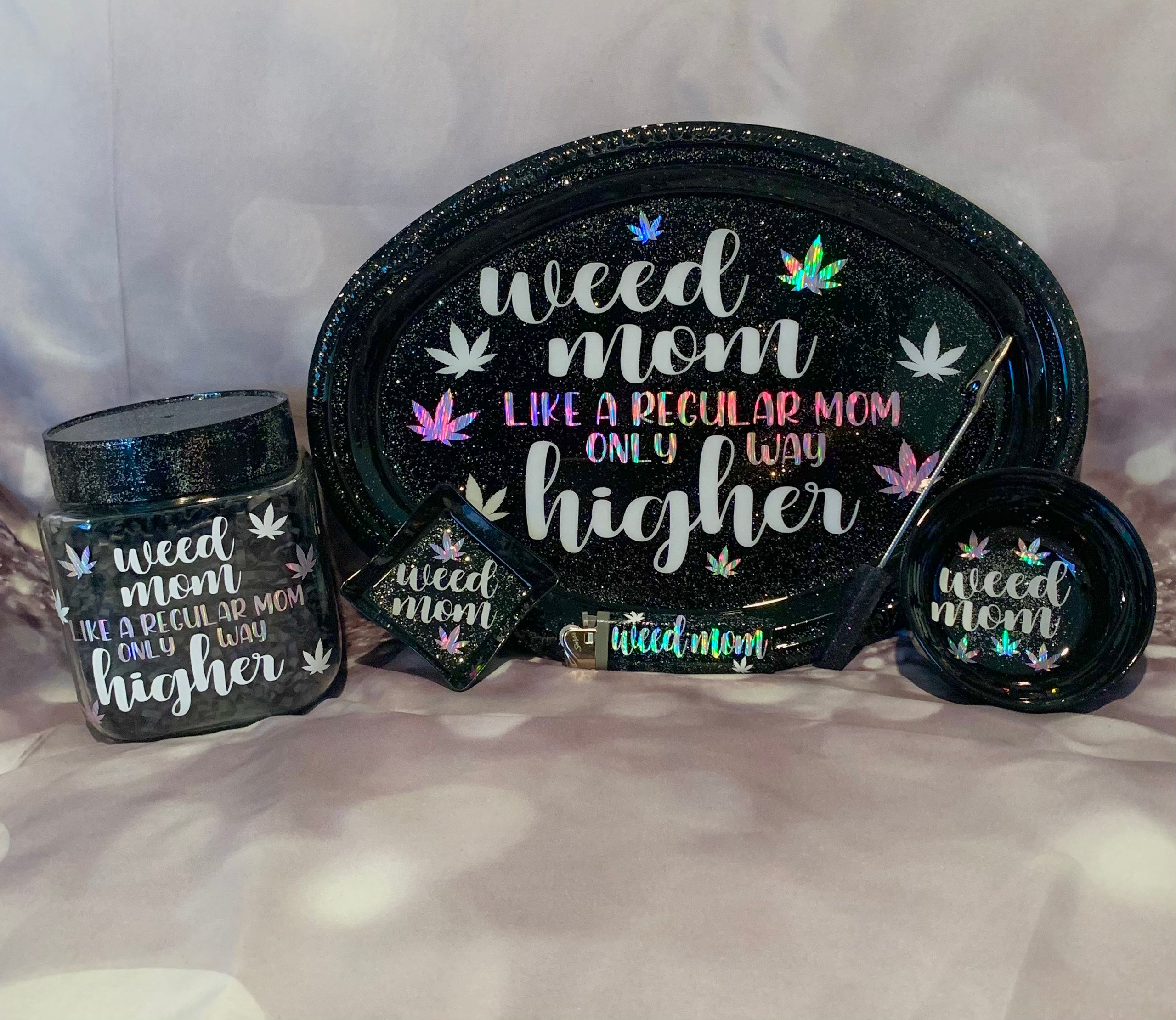 Weed Mom Rolling Tray Set